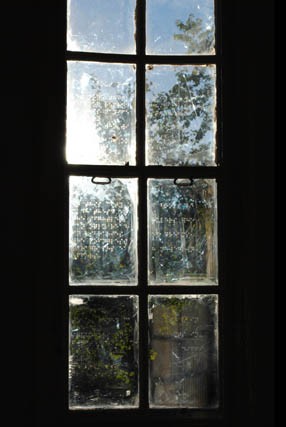 http://www.bethlau.com/files/gimgs/th-126_Window-005-427.jpg