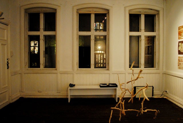 http://www.bethlau.com/files/gimgs/th-132_005_Galleri69-Window-428.jpg